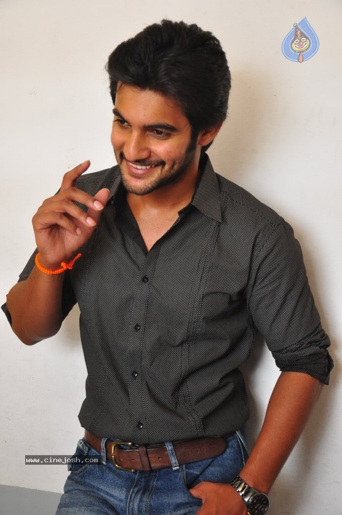 Aadi Stills - 8 / 41 photos