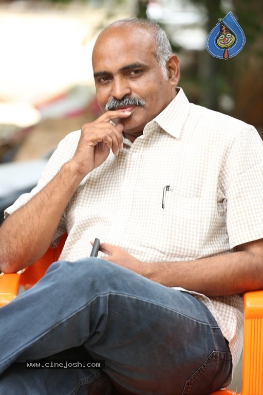 Gulf Movie Director Sunil Kumar Reddy Interview  - 5 / 11 photos