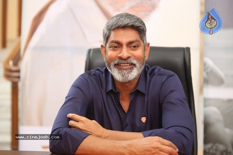 Jagapathi Babu Interview Photos - 17 / 34 photos