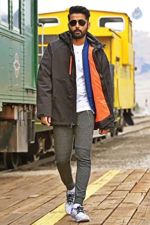 Nithiin Stills in Lie Movie - 7 / 13 photos