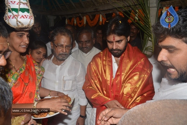Pawan Kalyan Celebrates Sankranthi In Tenali - 11 / 39 photos
