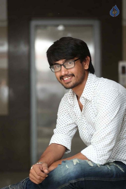 Raj Tarun Photos - 4 / 20 photos