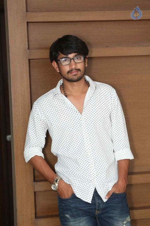 Raj Tarun Photos - 18 / 20 photos