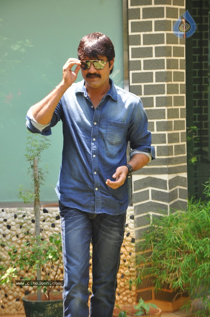 Srikanth New Stills - 11 / 37 photos