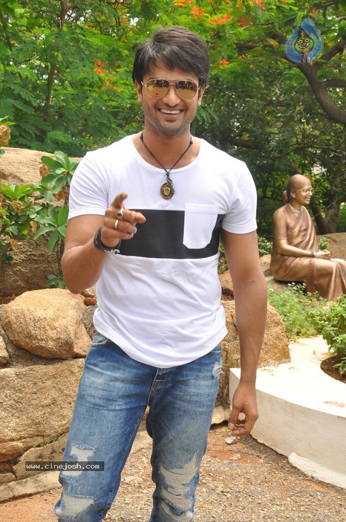 Sudheer Babu New Stills - 5 / 57 photos