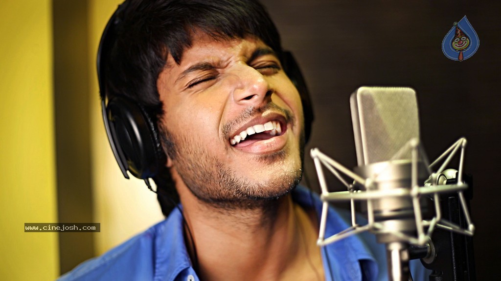 Sundeep Kishan Stills - 4 / 4 photos