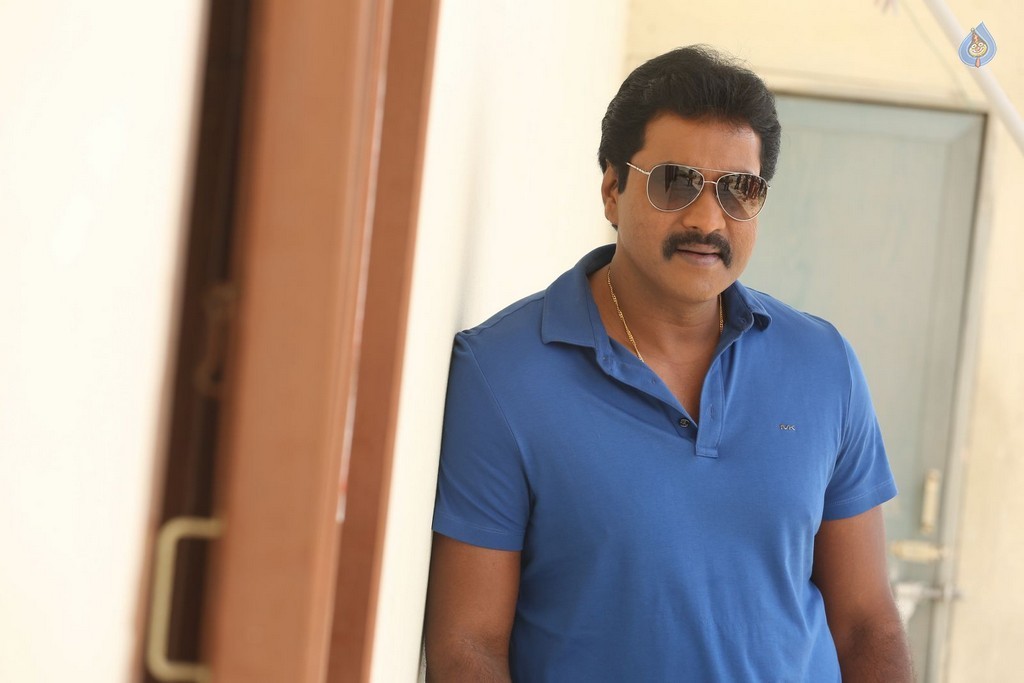 Sunil Latest Photos - 18 / 21 photos