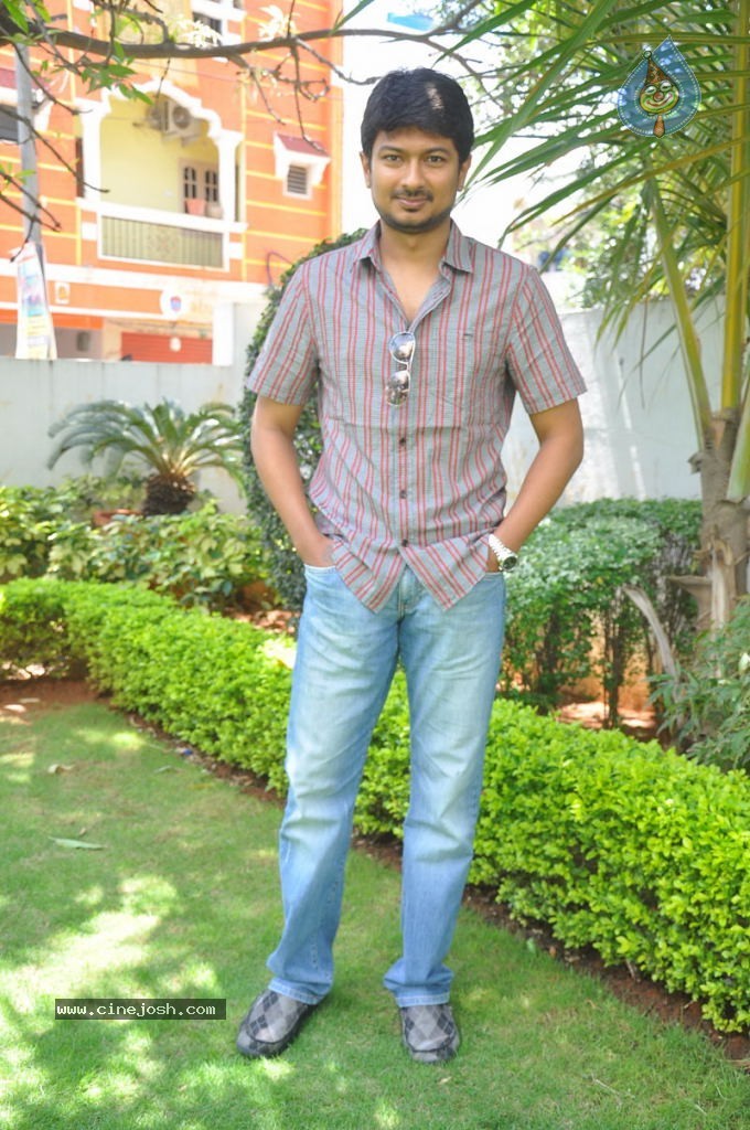 Udhayanidhi Stalin Stills - 11 / 37 photos