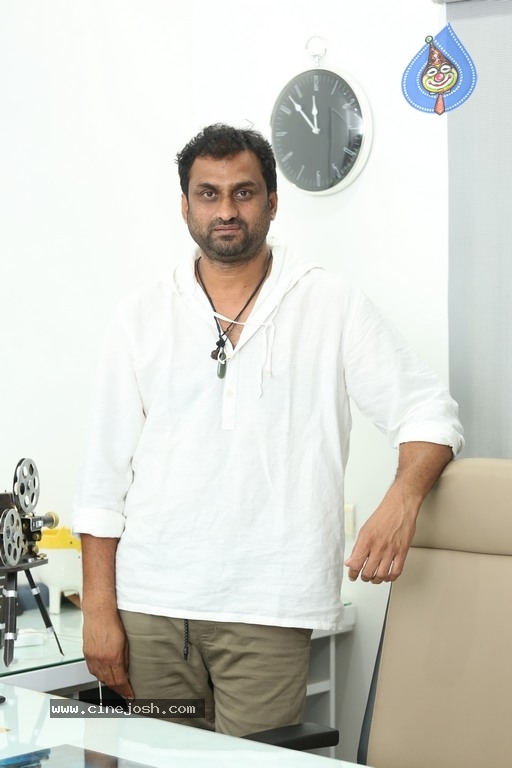 Yatra Movie Director Mahi V Raghav Interview Photos - 9 / 9 photos