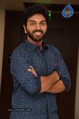 4 LETTERS Movie Hero EASWAR Interview Photos - 3 of 10