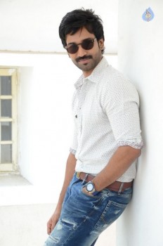 Aadhi Pinisetty New Photos - 20 of 21