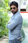 actor-avinash-interview-photos
