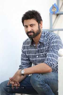 Actor Sumanth Photos - 6 of 6