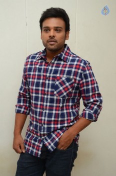 Nawin Vijaykrishna Interview Photos - 7 of 18