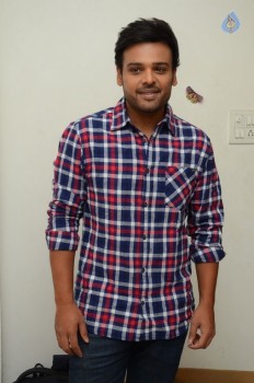 Nawin Vijaykrishna Interview Photos - 15 of 18