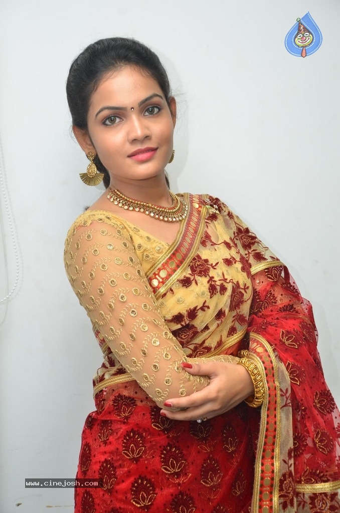 Actress Aara Latest Stills - 2 / 21 photos