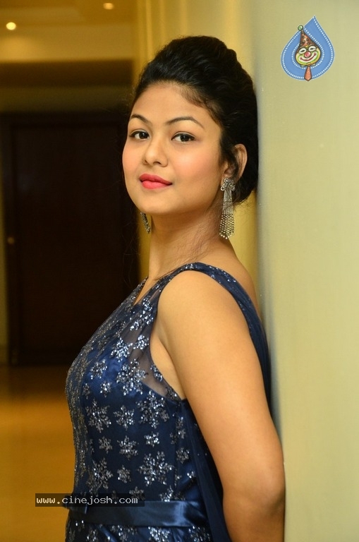 Actress Aditi Myakal New Stills - 8 / 15 photos