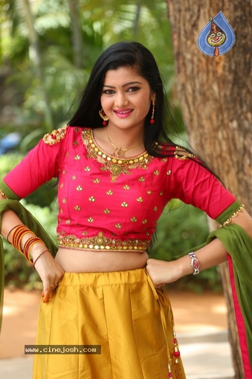 Actress Akshitha Pics - 9 / 21 photos