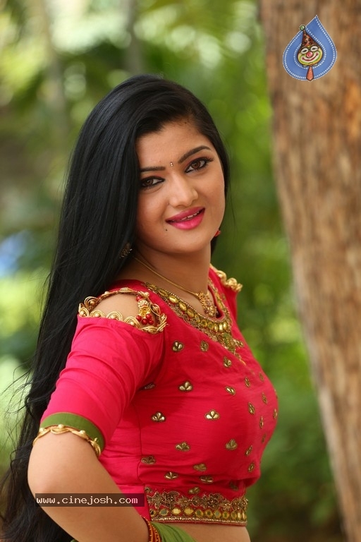 Actress Akshitha Pics - 16 / 21 photos