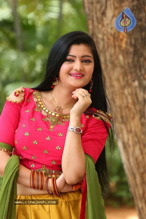 Actress Akshitha Pics - 19 / 21 photos