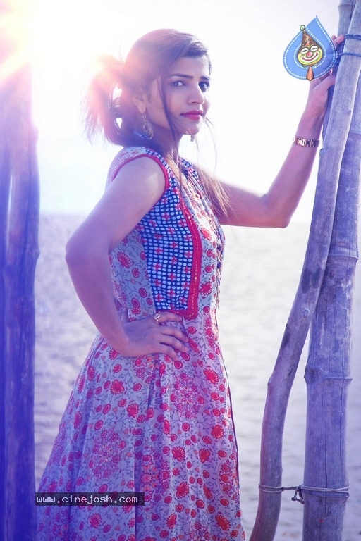 Actress Anju Kriti Photoshoot - 3 / 12 photos