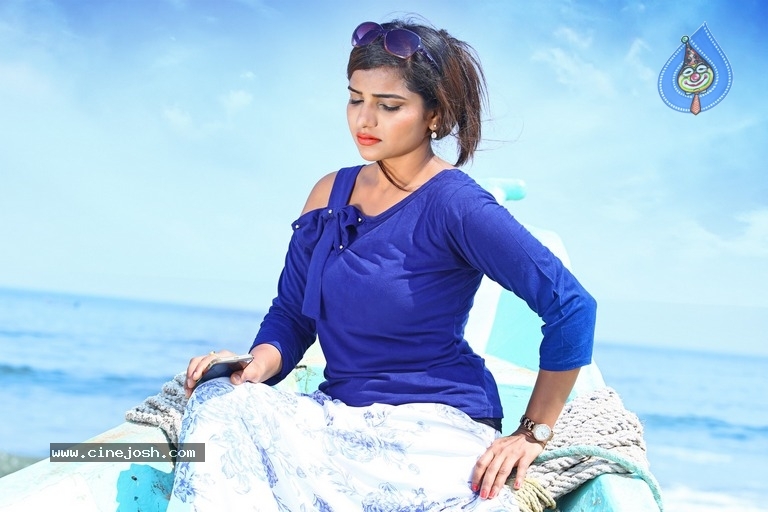Actress Anju Kriti Photoshoot - 10 / 12 photos