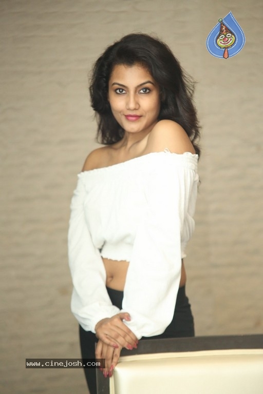 Actress Chandana Photos - 10 / 60 photos