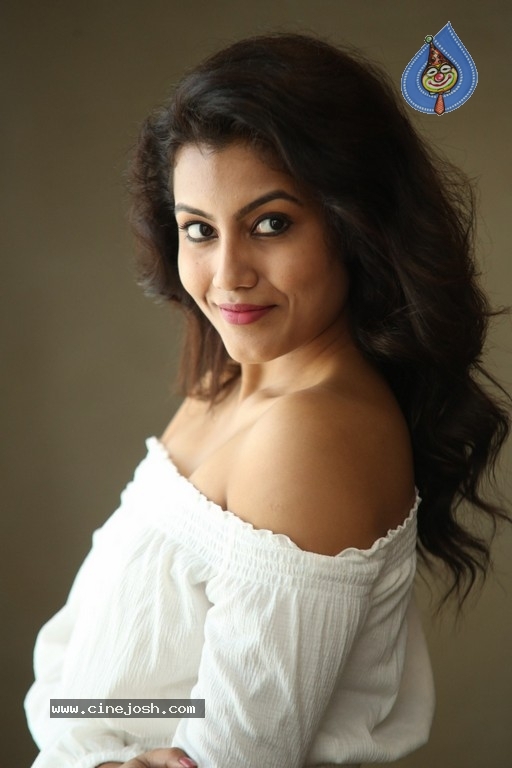 Actress Chandana Photos - 17 / 60 photos