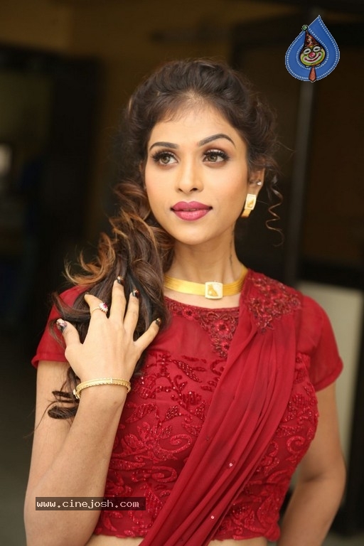 Actress Hemalatha Photos - 8 / 14 photos