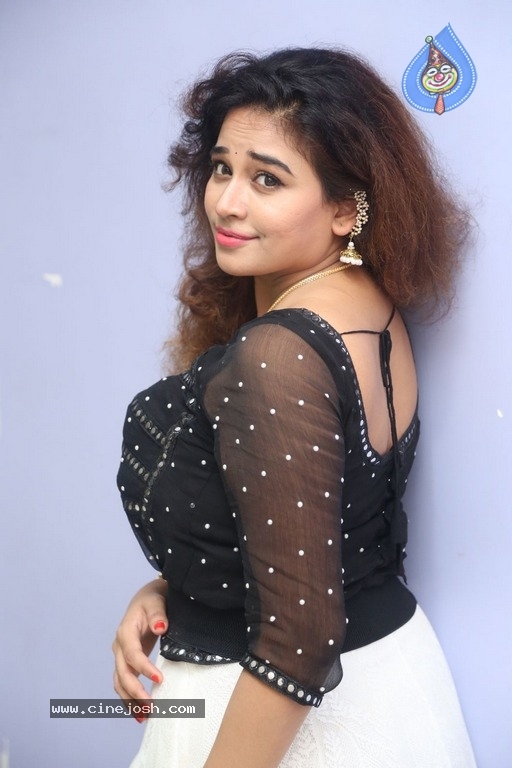 Actress Jayathi Latest Gallery - 7 / 21 photos