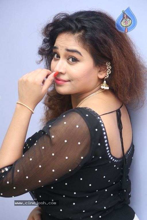 Actress Jayathi Latest Gallery - 14 / 21 photos