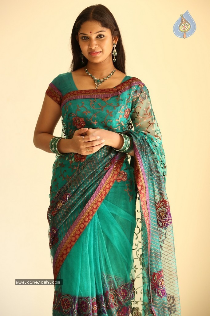 Actress Priyanka Stills - 2 / 39 photos