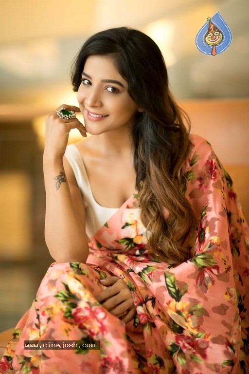 Actress Sakshi Agarwal Photos - 3 / 7 photos