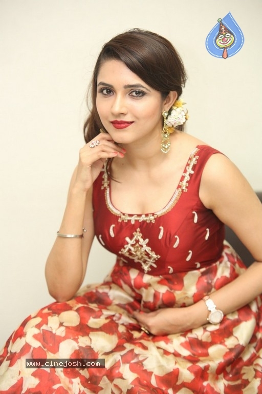 Actress Sathvika Photos - 1 / 21 photos