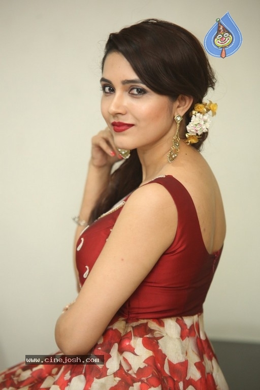 Actress Sathvika Photos - 6 / 21 photos