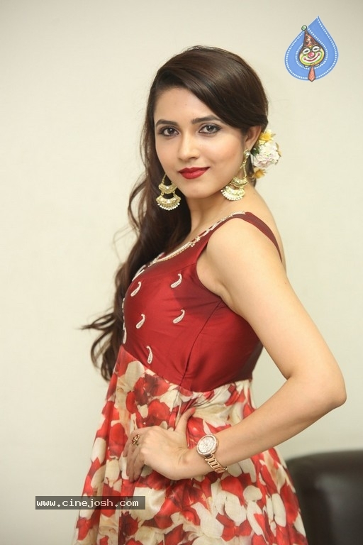 Actress Sathvika Photos - 13 / 21 photos