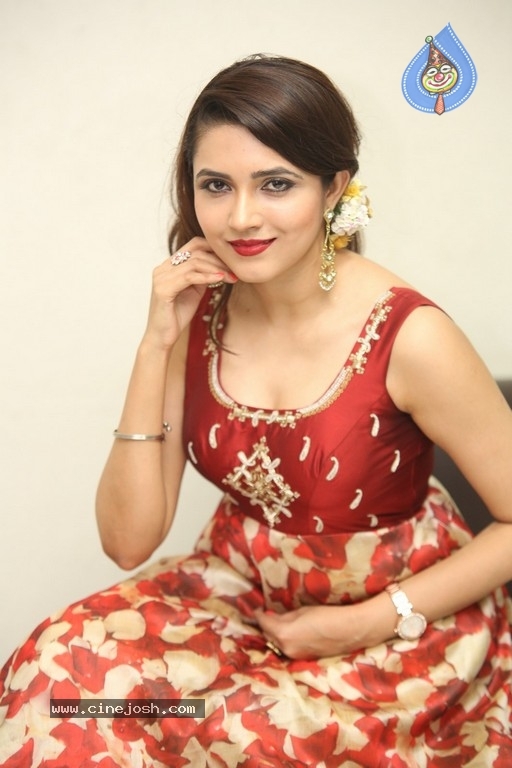 Actress Sathvika Photos - 18 / 21 photos