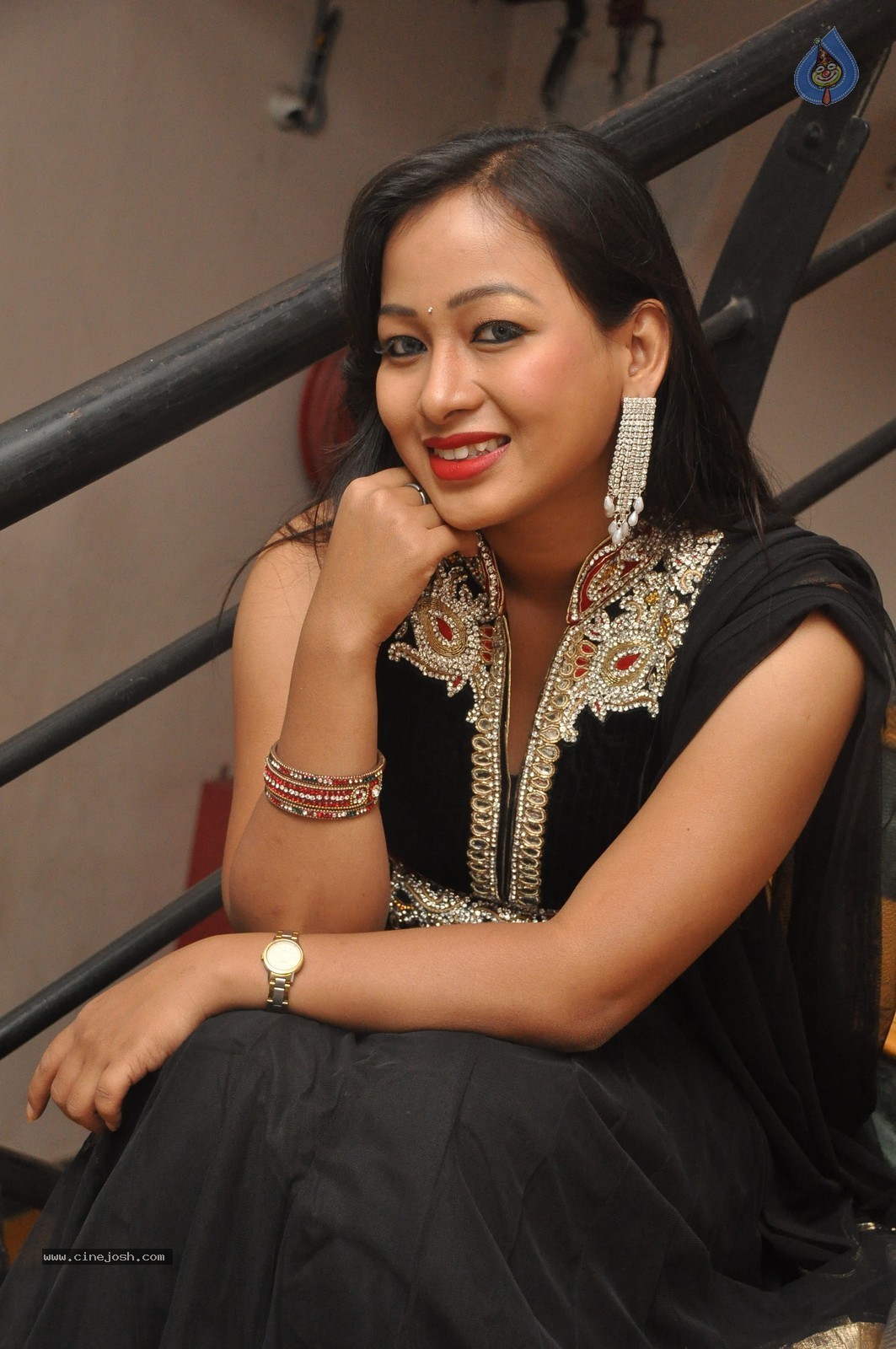 Actress Sneha Photos - 2 / 62 photos
