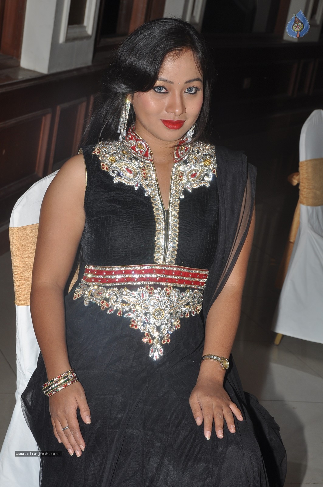 Actress Sneha Photos - 4 / 62 photos