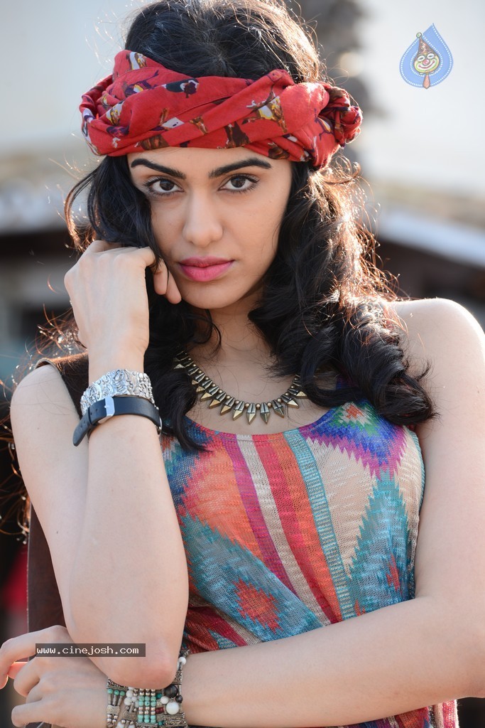 Adah Sharma New Pics - 17 / 78 photos