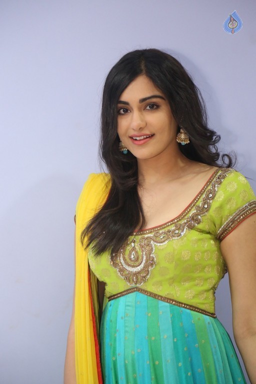 Adah Sharma Pics - 2 / 20 photos