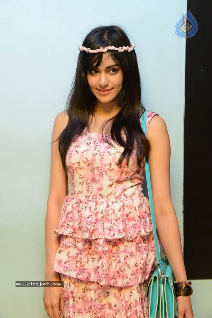 Adah Sharma Stills - 10 / 32 photos