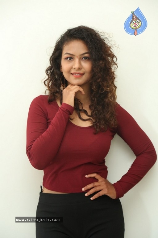 Aditi Myakal Images - 2 / 21 photos