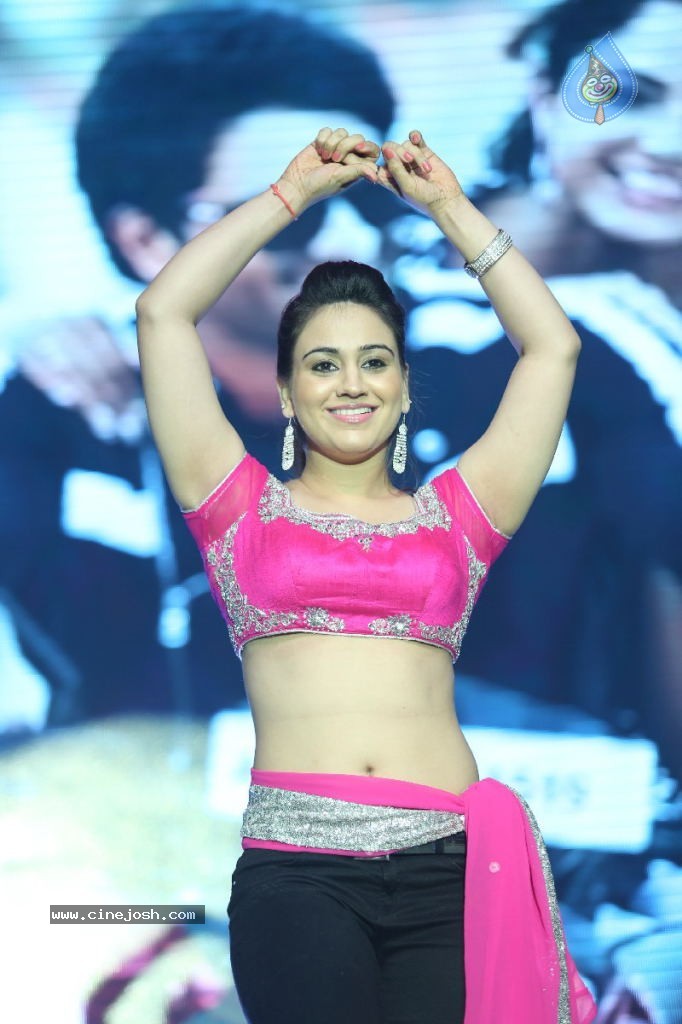 Aksha Hot Gallery - 10 / 53 photos