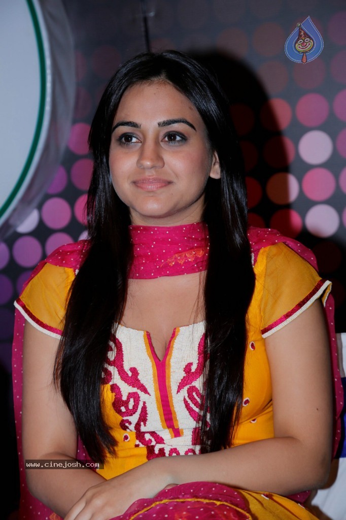 Aksha New Photos - 6 / 24 photos