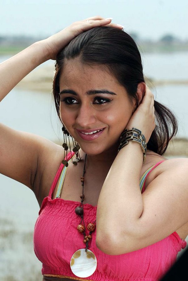 Aksha - 14 / 85 photos