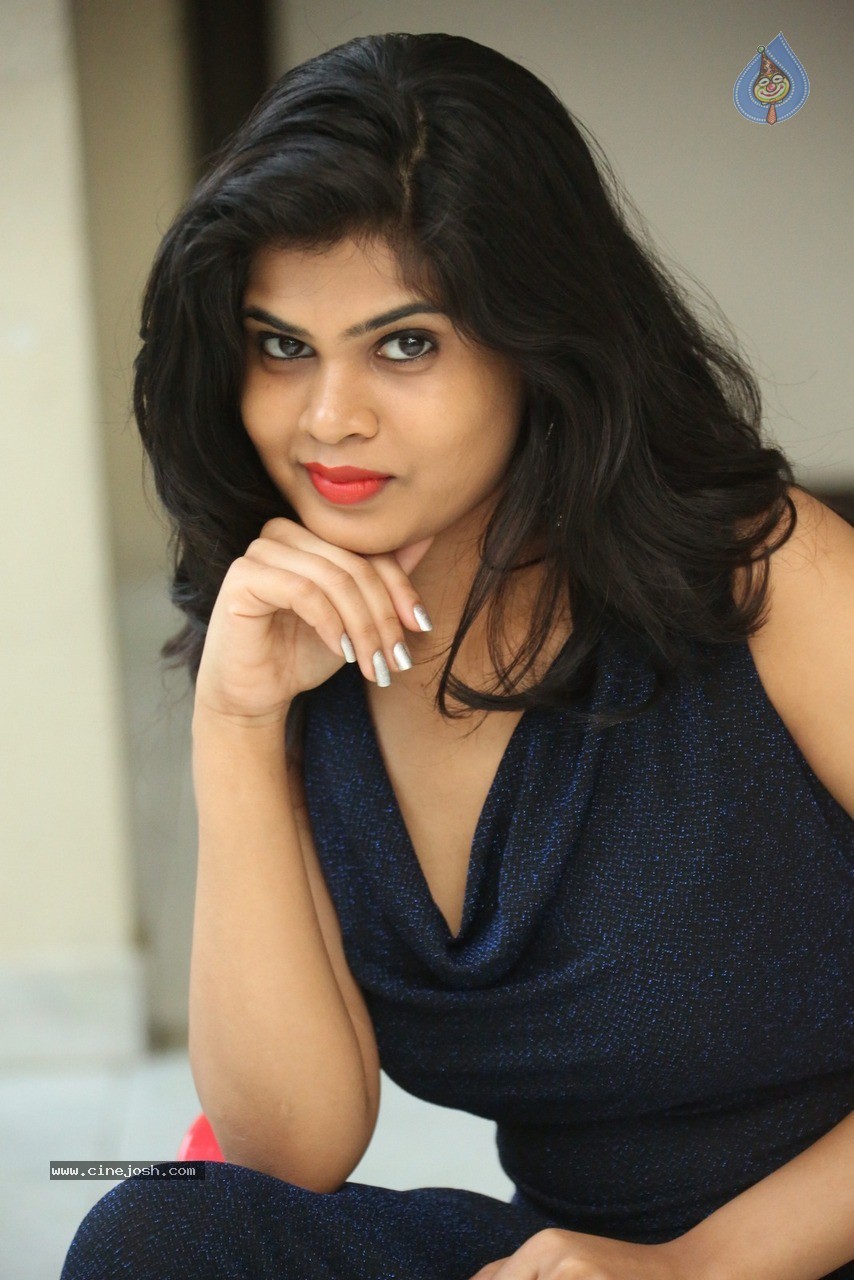 Alekhya Latest Gallery - 2 / 60 photos