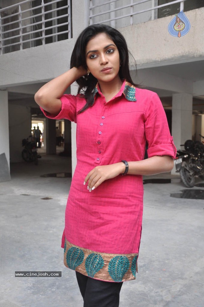 Amala Paul Latest Stills - 12 / 54 photos