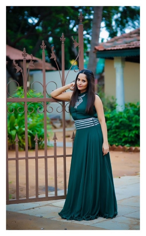 Anasuya Bharadwaj New Photos - 12 / 13 photos