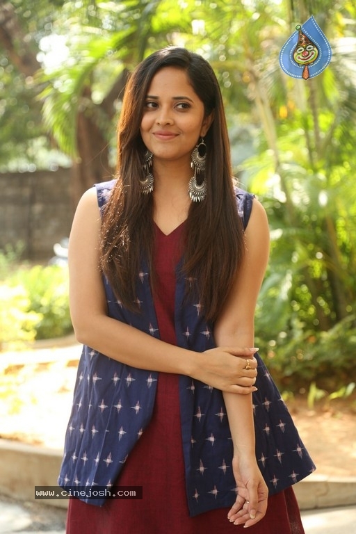 Anasuya Bharadwaj Photos - 10 / 21 photos